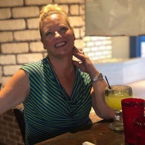 Meet your Posher, Robin